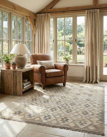 4' 3 x 6' Hand Woven Kilim Maymana Wool Rug