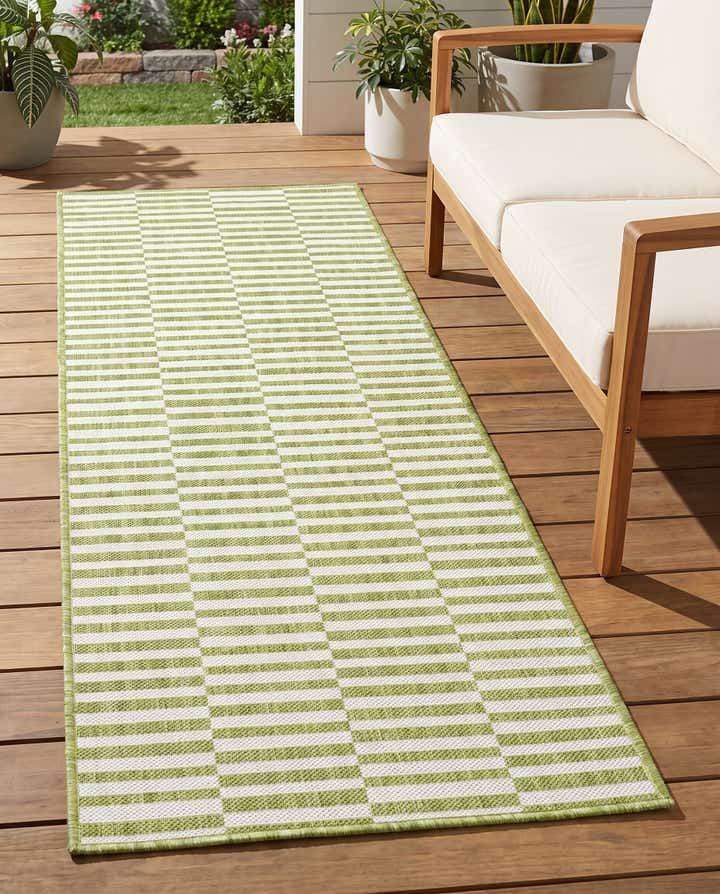 2' x 6' Easy-Clean Striped Indoor / Outdoor Runner Rug
