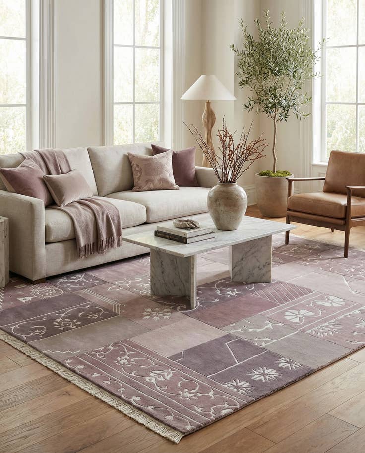 Detail image of 4' 7 x 6' 9 Hand Knotted Darya Wool Rug