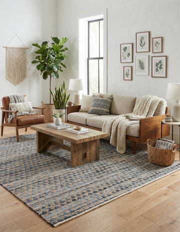 8' x 11' Hand Woven Chindi Jute Rug