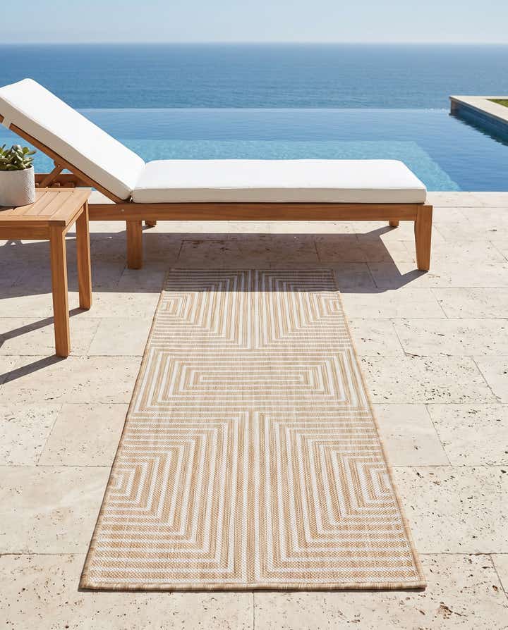 2' x 5' 3 Easy-Clean Modern Indoor / Outdoor Runner Rug