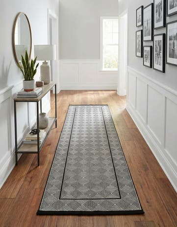 Black and White Milano Runner Rug