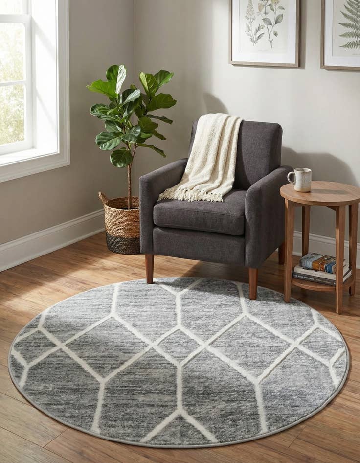 Detail image of 3' 3 x 3' 3 Lattice Trellis Round Rug