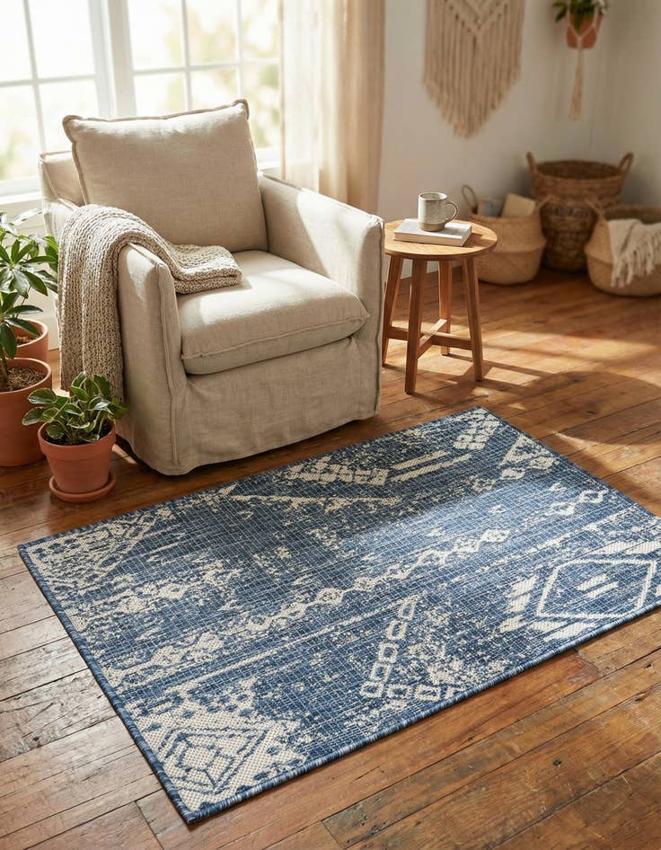 Detail image of 2' x 3'  Washable Bohemian Indoor / Outdoor Rug