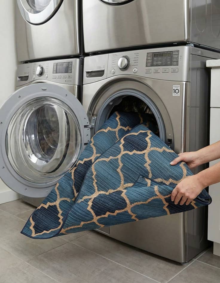 Detail image of 5' 3 x 8'  Washable Trellis Indoor / Outdoor Rug