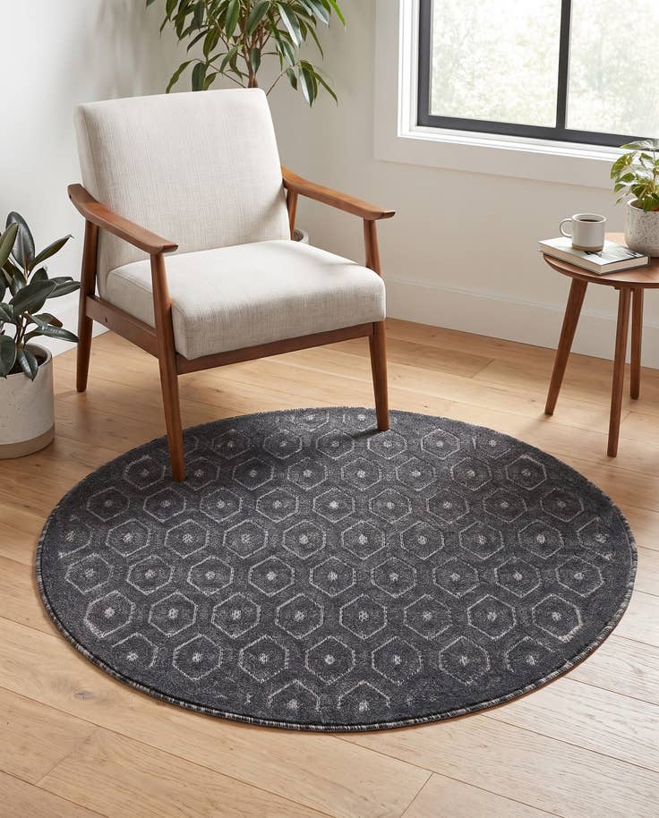 Detail image of 4' x 4' Easy-Clean Trellis Textured Indoor / Outdoor Round Rug