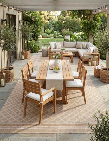 9' x 12' Easy-Clean Trellis Indoor / Outdoor Rug