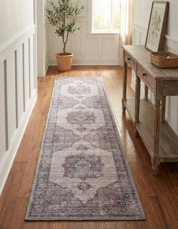 2' x 7' 10 Washable Mangata Runner Rug