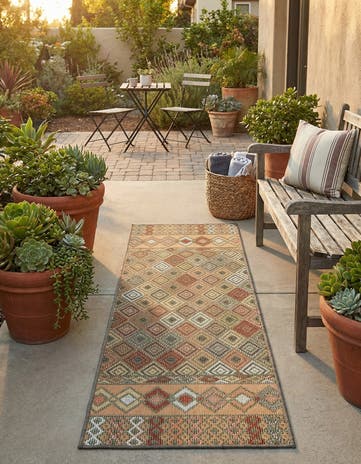 2' x 6' Easy-Clean Baja Indoor / Outdoor Runner Rug