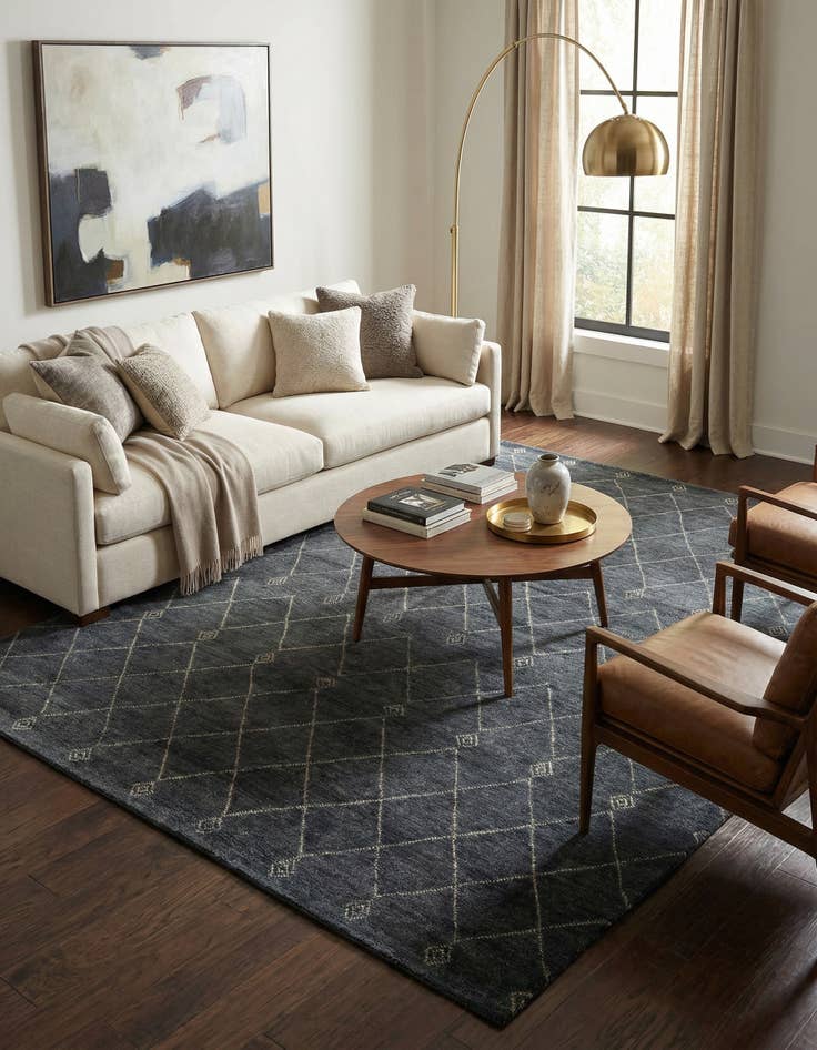 Detail image of 8' 1 x 10'  Hand Knotted Darya Wool Rug