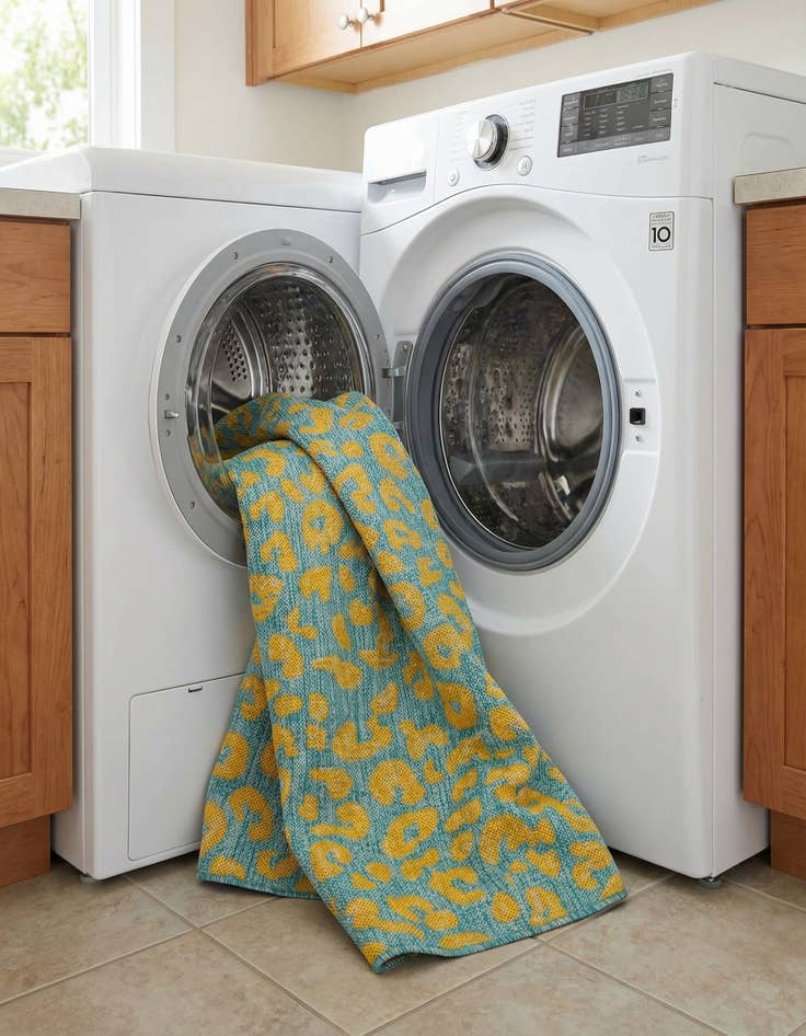 Detail image of  4' x 6'  Washable Safari Indoor / Outdoor Rug