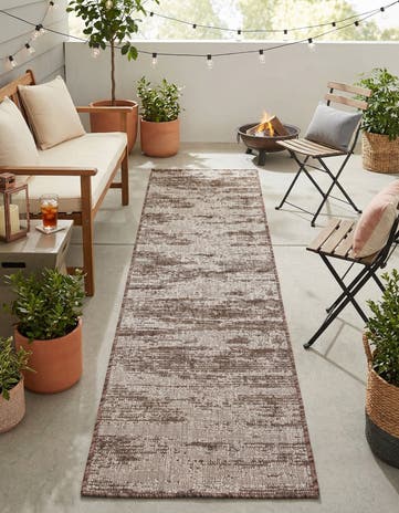 2' x 8' Easy-Clean Modern Indoor / Outdoor Runner Rug