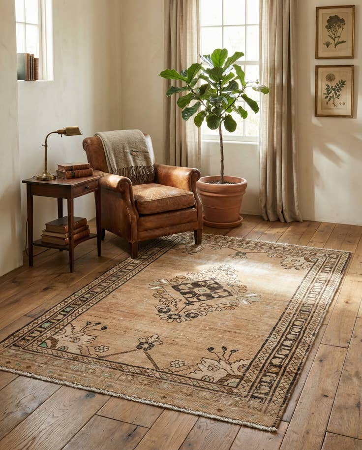 Detail image of 3' 2 x 4' 10 Hand Knotted Ultra Vintage Persian Wool Rug