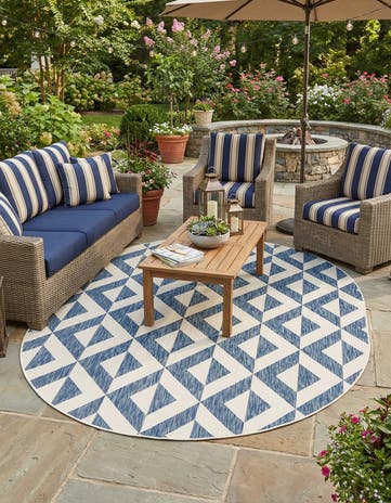 7' 10 x 10' Easy-Clean Jill Zarin Napa Indoor / Outdoor Oval Rug