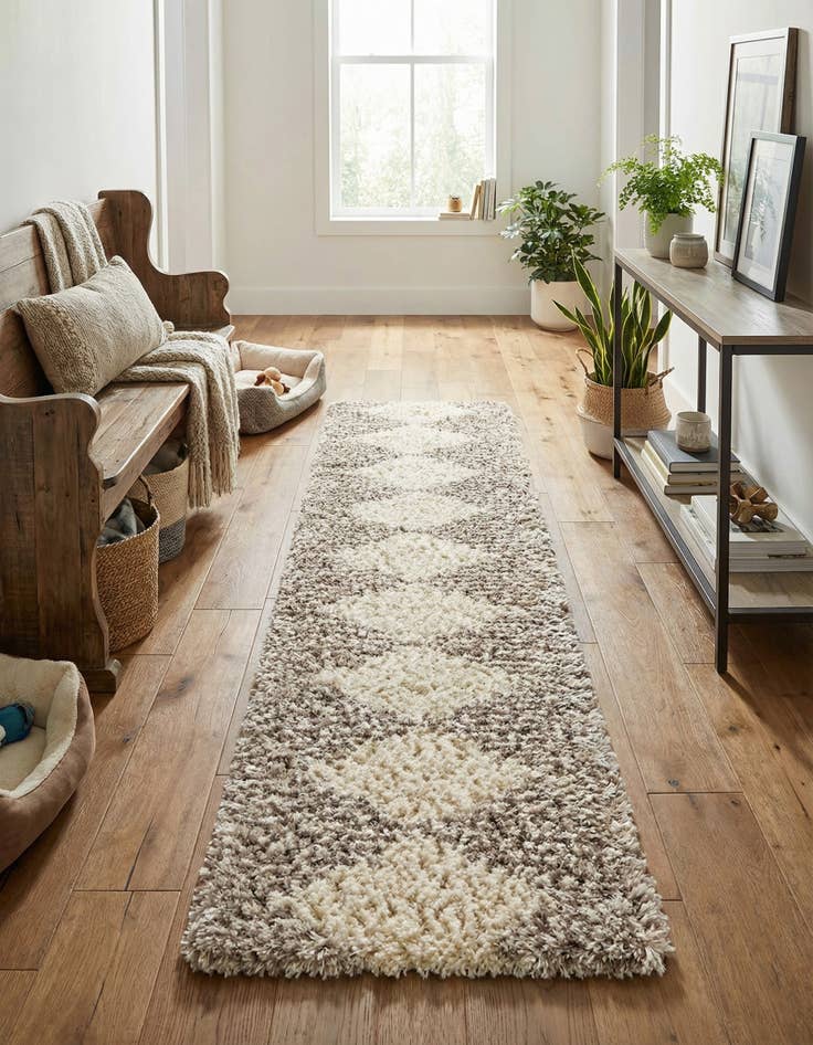 Detail image of  2' 7 x 10' Infinity Shag Runner Rug