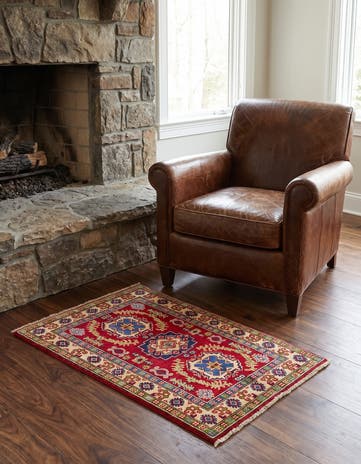 2' 8 x 4' Hand Knotted Kazak Rug