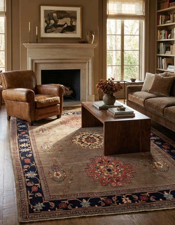 5' 9 x 7' 7 Hand Knotted Kashkuli Persian Wool Rug