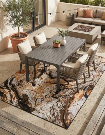 6' x 9' Easy-Clean Modern Indoor / Outdoor Rug