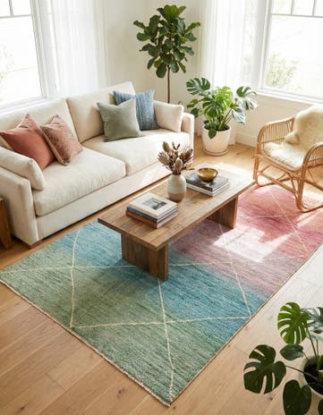 5' 1 x 8' Hand Knotted Moroccan Wool Rug
