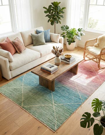 5' 1 x 8' Hand Knotted Moroccan Wool Rug
