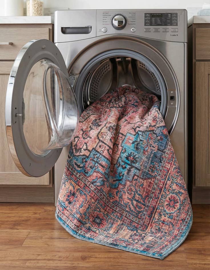 Detail image of 7' 10 x 7' 10  Washable Maahru Square Rug