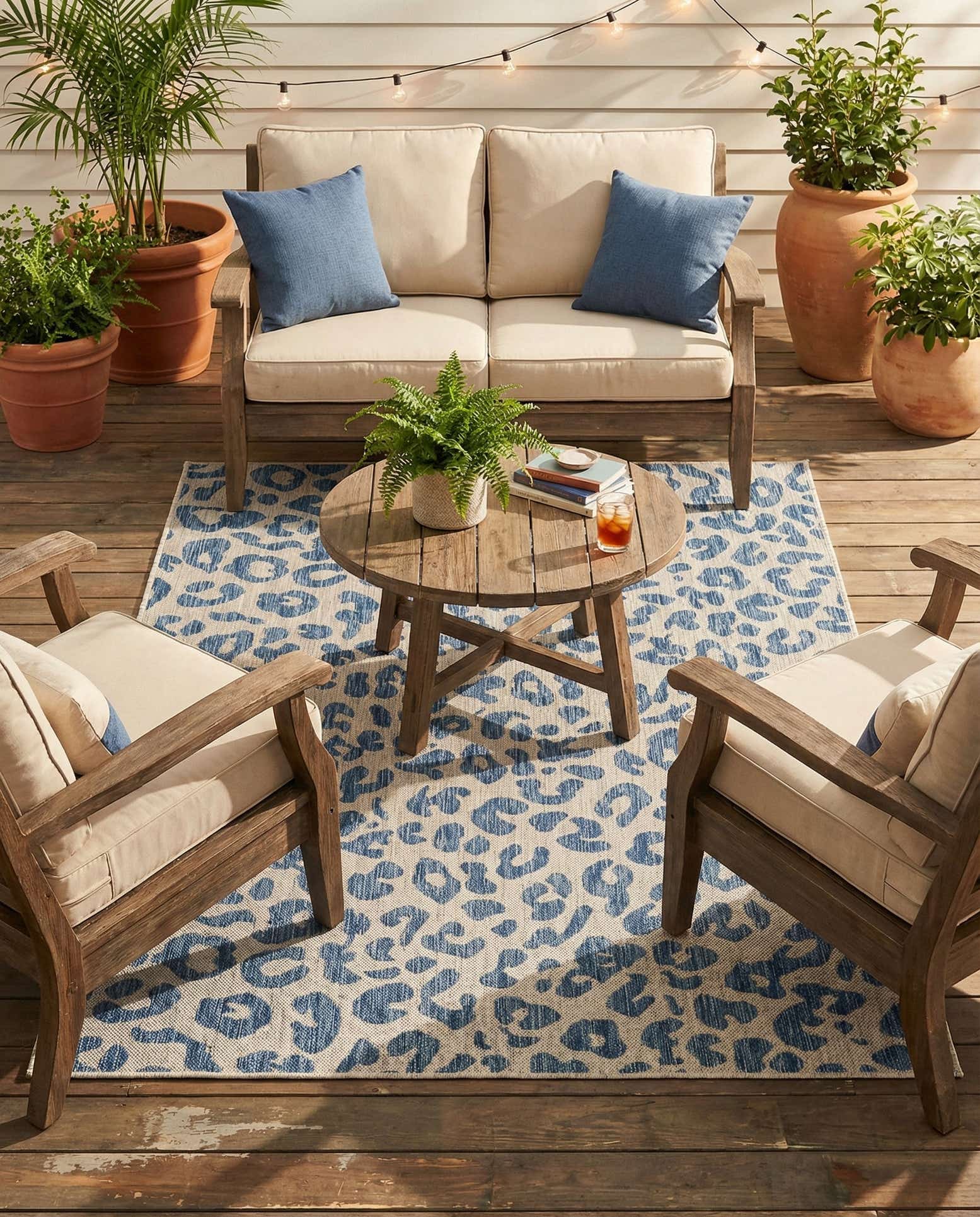 5' 3 x 7' Easy-Clean Safari Indoor / Outdoor Rug