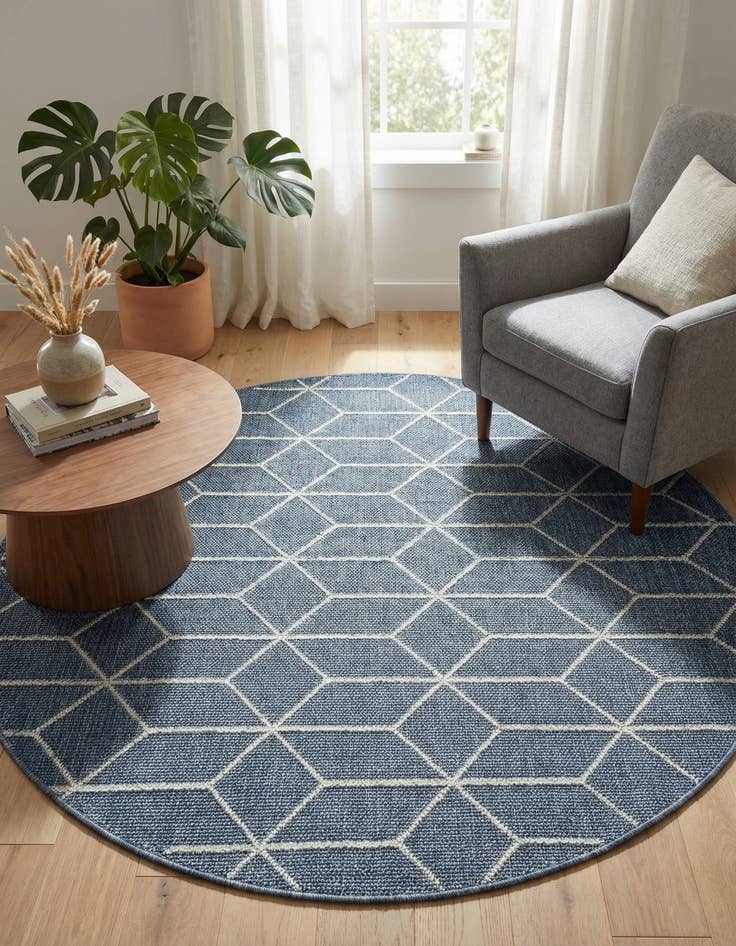 Detail image of  5' 3 x 5' 3  Washable Lattice Indoor / Outdoor Round Rug