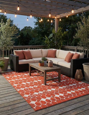 Rust Red Easy-Clean Lattice Indoor / Outdoor Rug