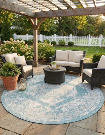 13' x 13' Easy-Clean Traditional Indoor / Outdoor Round Rug
