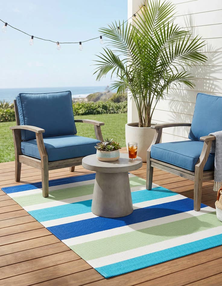 Detail image of 4' x 6'  Washable Vista Breeze Indoor / Outdoor Rug