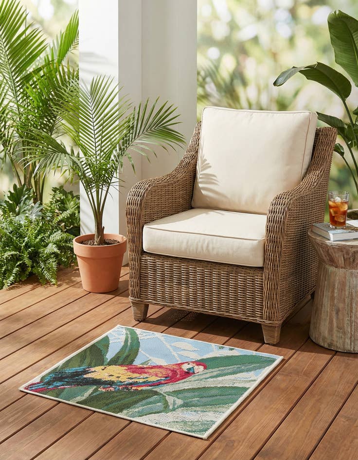 Detail image of 1' 4 x 1' 4  Washable Botanical Indoor / Outdoor Sample Rug