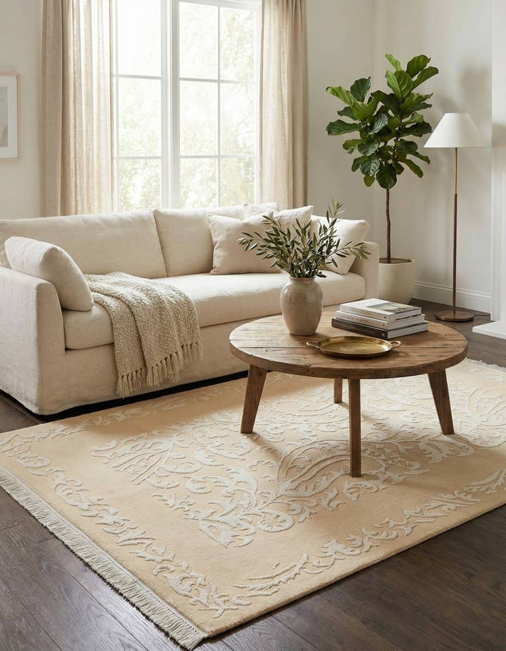 Detail image of 3' 11 x 5' 11  Hand Knotted Darya Wool Rug