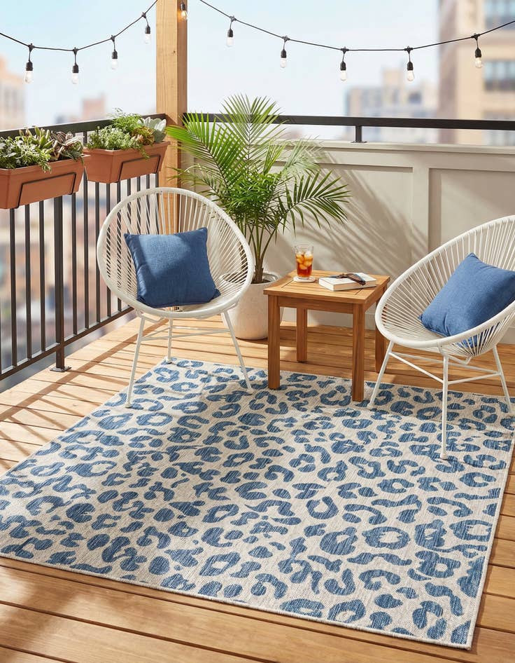 Detail image of 6' x 6'  Washable Safari Indoor / Outdoor Square Rug