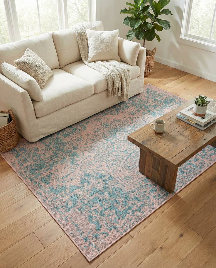 Detail image of 4' x 6' Easy-Clean Jill Zarin Dubai Indoor / Outdoor Rug