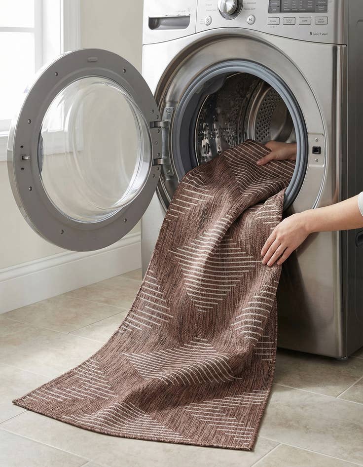 Detail image of 2' 7 x 12'  Washable Modern Indoor / Outdoor Runner Rug