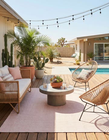 7' 10 x 10' Easy-Clean Jill Zarin Palm Springs Indoor / Outdoor Rug