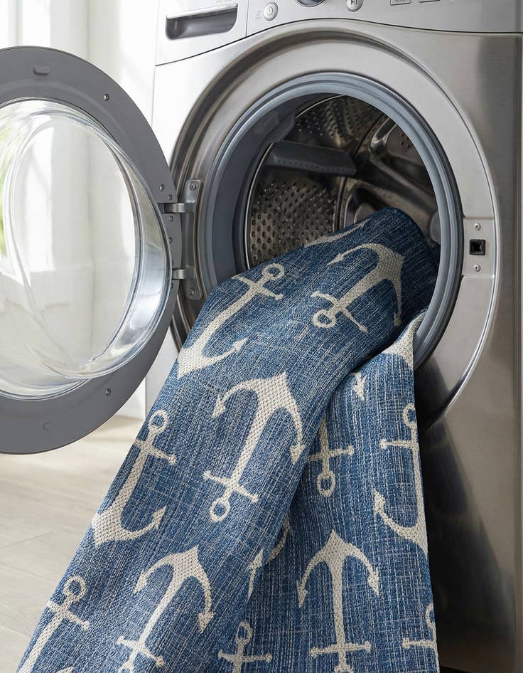 Detail image of 5' 3 x 5' 3  Washable Coastal Indoor / Outdoor Square Rug