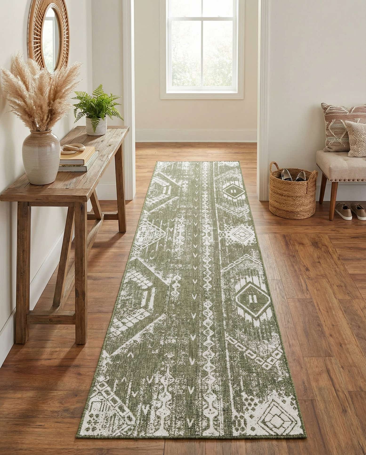 3' 3 x 14' Easy-Clean Bohemian Indoor / Outdoor Runner Rug