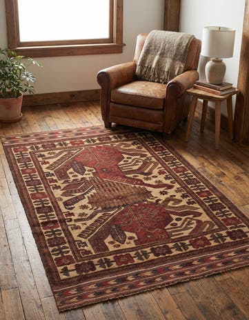 3' 9 x 6' 3 Hand Knotted Sumak Wool Rug