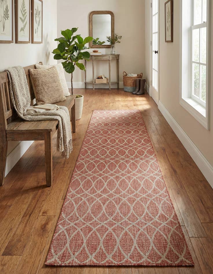 Detail image of 2' 7 x 10' Easy-Clean Lattice Indoor / Outdoor Runner Rug