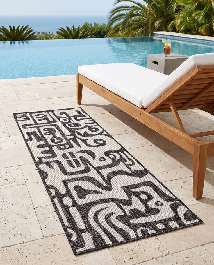 Detail image of 2' x 5' 3 Easy-Clean Modern Indoor / Outdoor Runner Rug