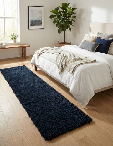 2' 7 x 12' Marilyn Monroe™ Shag Runner Rug