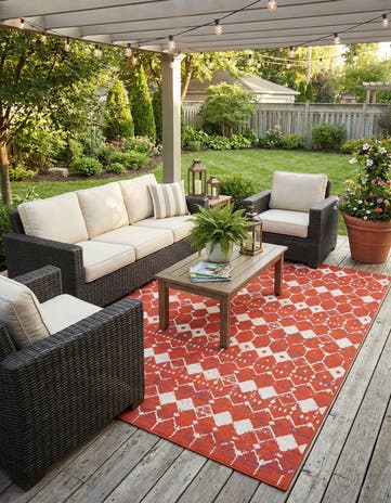 9' x 12' Easy-Clean Lattice Indoor / Outdoor Rug