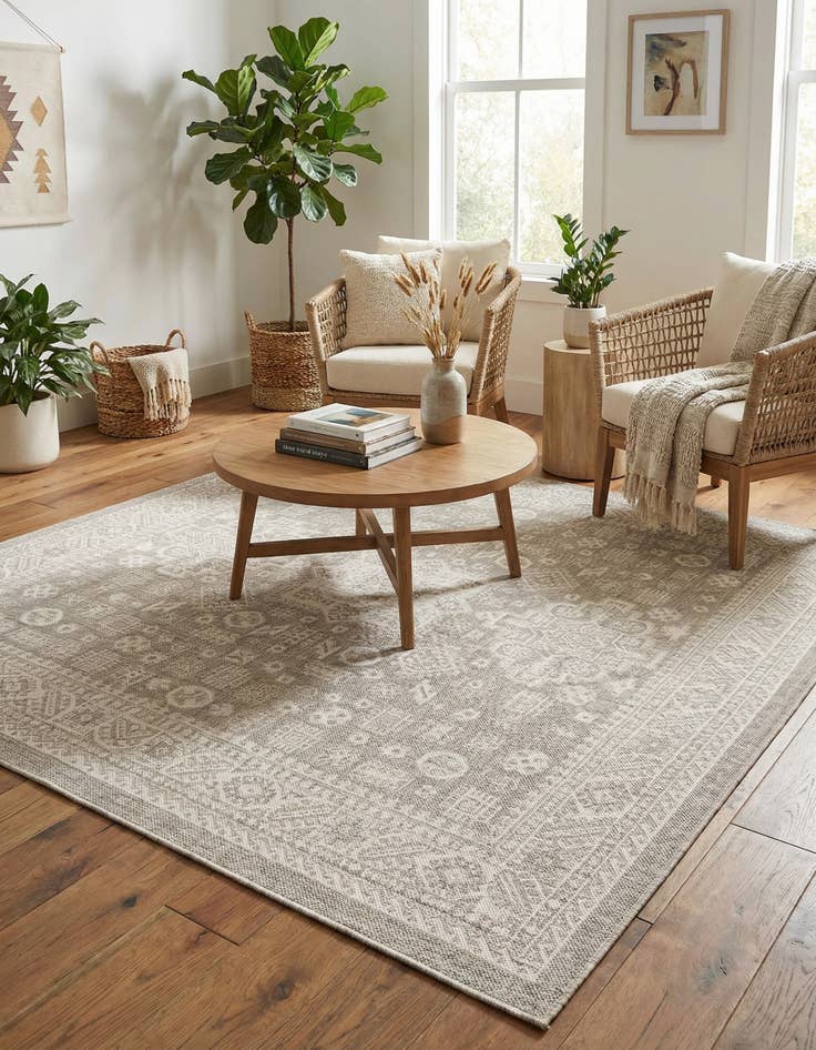 Detail image of 7' 10 x 7' 10  Washable Aztec Indoor / Outdoor Square Rug