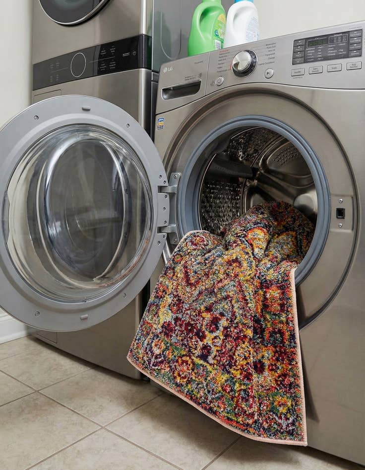 Detail image of 2' x 3'  Washable Alta Rug