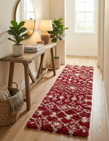 2' 7 x 10' Moroccan Trellis Shag Runner Rug