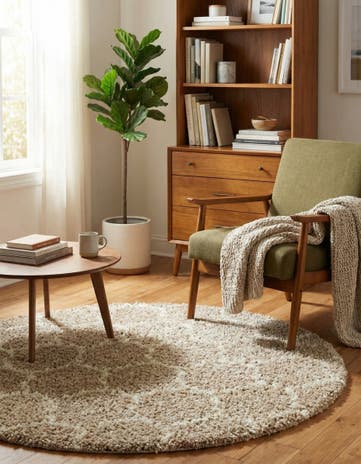 7' 10 x 7' 10 Lattice Shag Round Rug