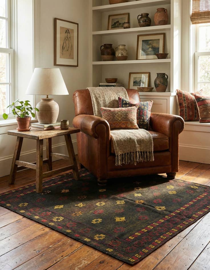 Detail image of  4' 2 x 4' 4  Hand Knotted Sumak Wool Square Rug