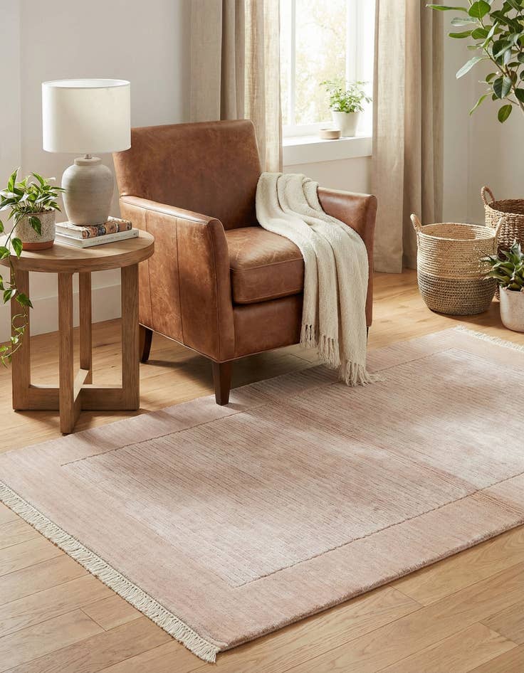 Detail image of  2' 7 x 5'  Hand Knotted Darya Wool Rug