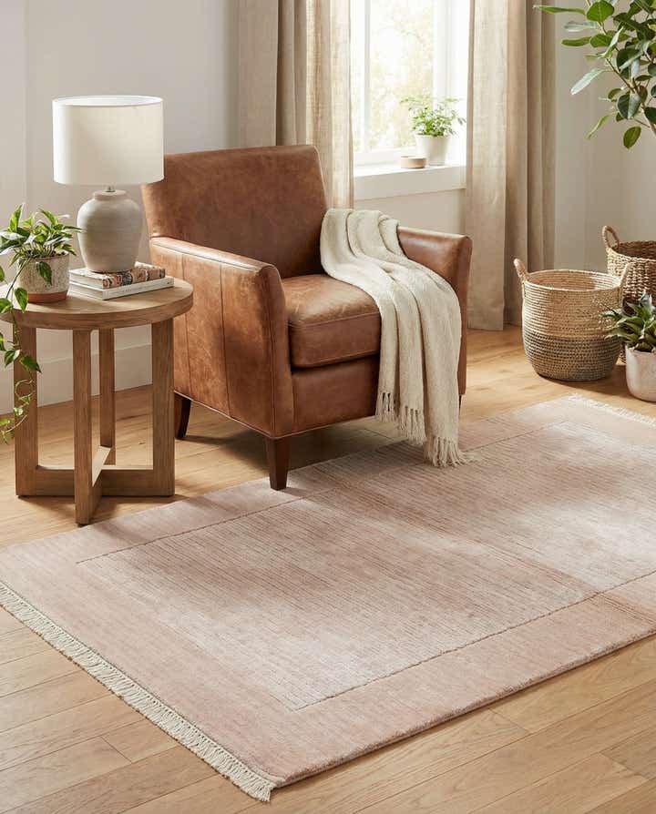 2' 7 x 5' Hand Knotted Darya Wool Rug